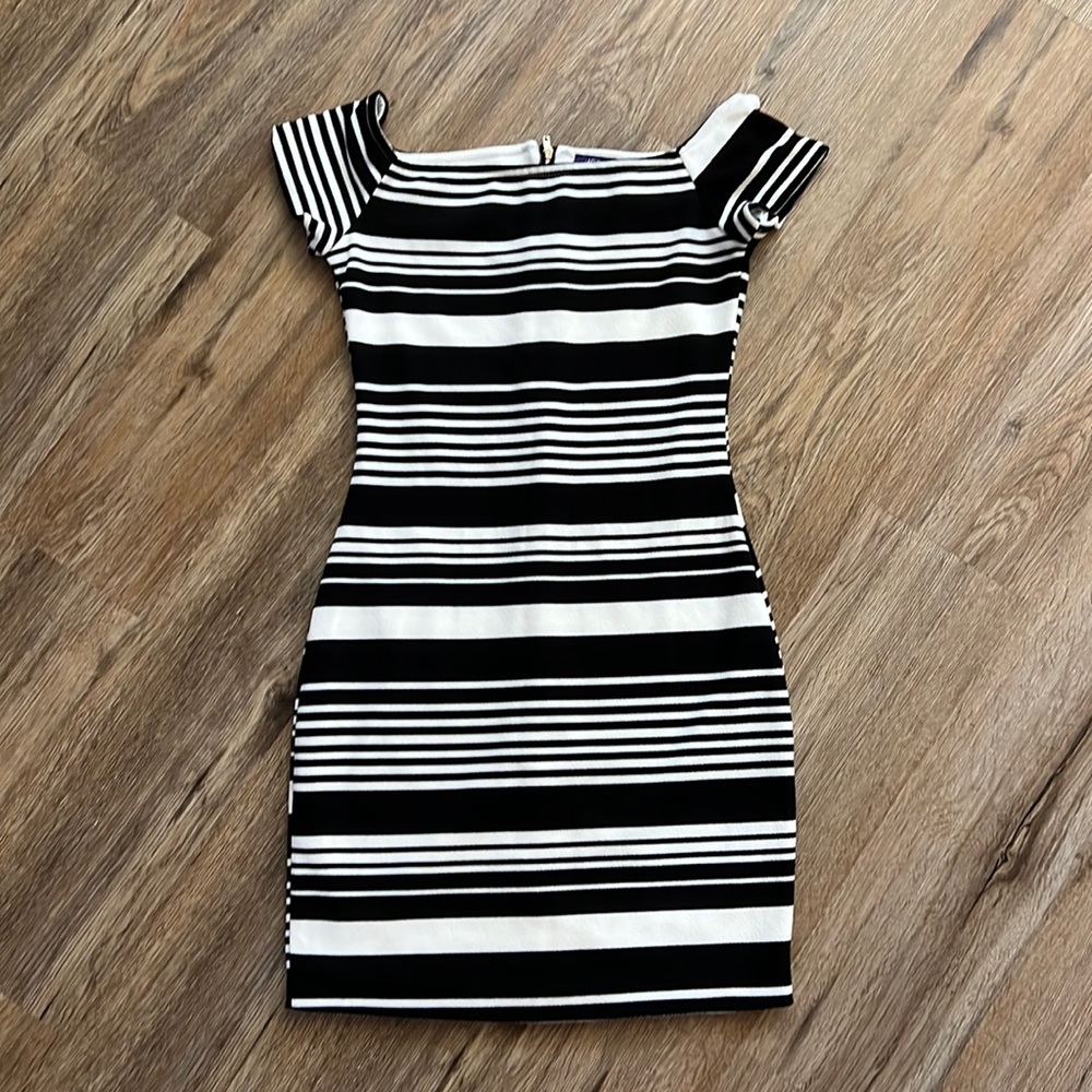 Hot Gal Black and White Strip Short Women Dress Size Medium